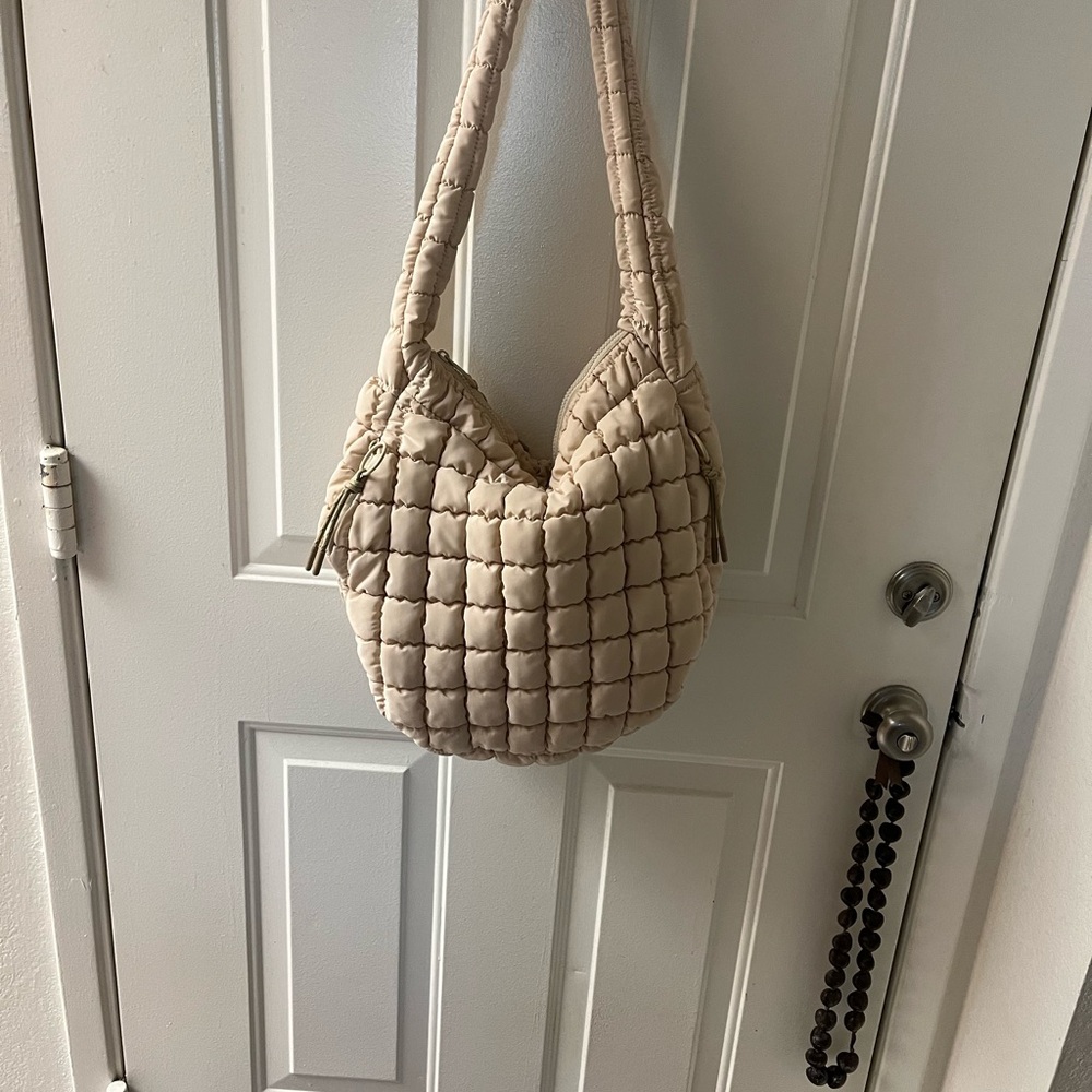 Elegant Cream Quilted Women's Bag